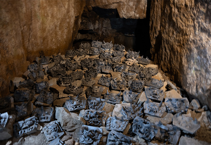 女木島（鬼ヶ島大洞窟）