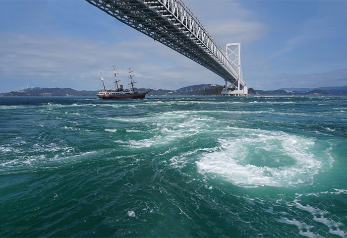 鳴門の渦潮(鳴門市)
