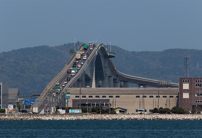 江島大橋（ベタ踏み坂）