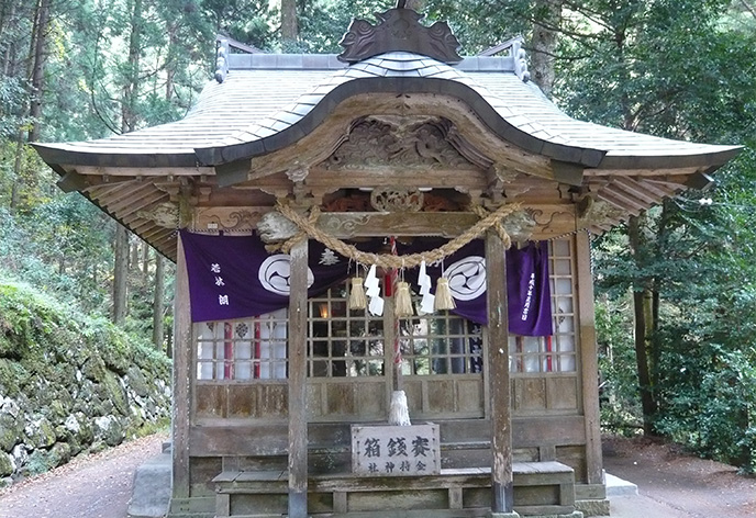 金持神社