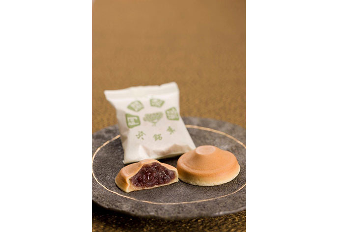 阿闍梨餅(京菓子司満月)