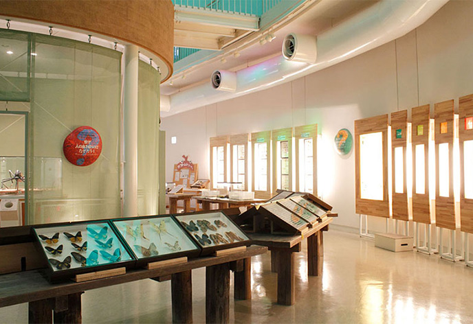 ムシテックワールド