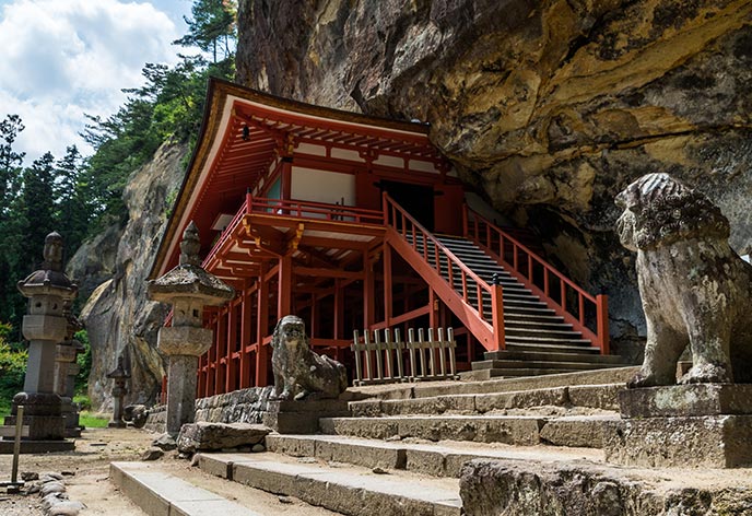 達谷窟毘沙門堂【平泉エリア】