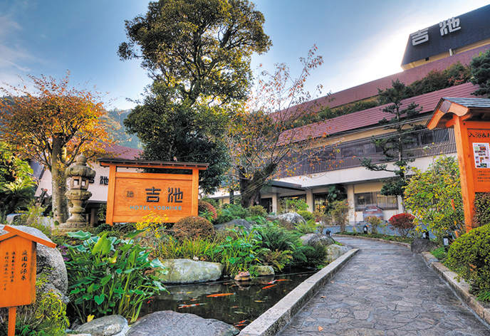 吉池旅館　外観