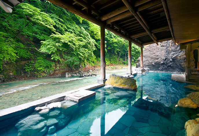 四万やまぐち館 露天風呂