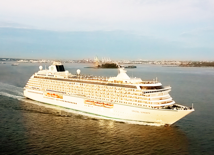 クリスタルセレニティ