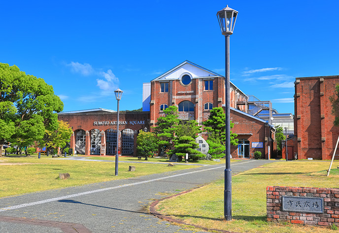 洲本市民広場・ドラゴンクエスト記念碑