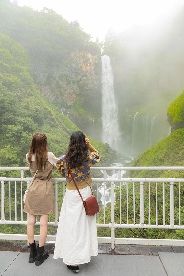 日光の観光名所「華厳の滝」