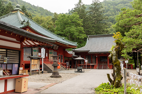日光山中禅寺　立木観音で写経体験