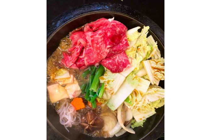 「Yoshitsune」で和食ディナー（大人用）