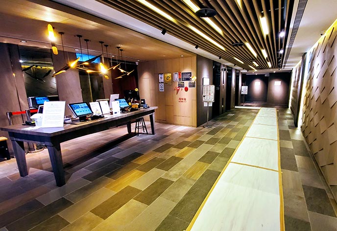 シティスイーツ台北駅前館 ロビー