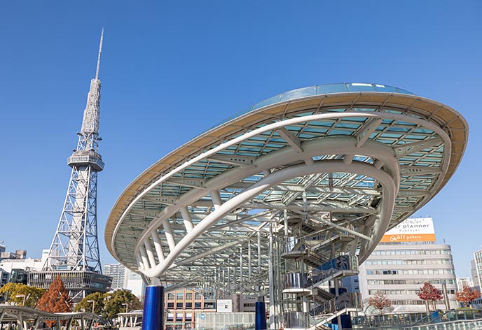 中部電力 MIRAI TOWERとオアシス21