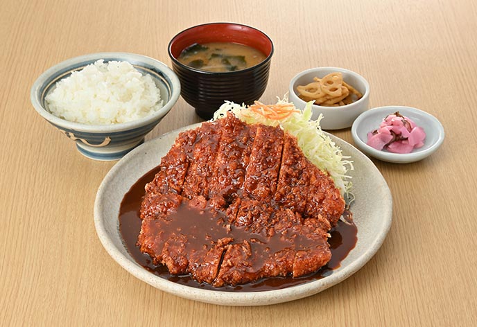 矢場とん わらじとんかつ定食 
