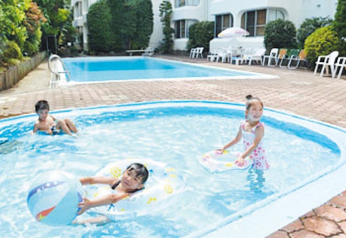 ホテル暖香園　屋外プール（イメージ）