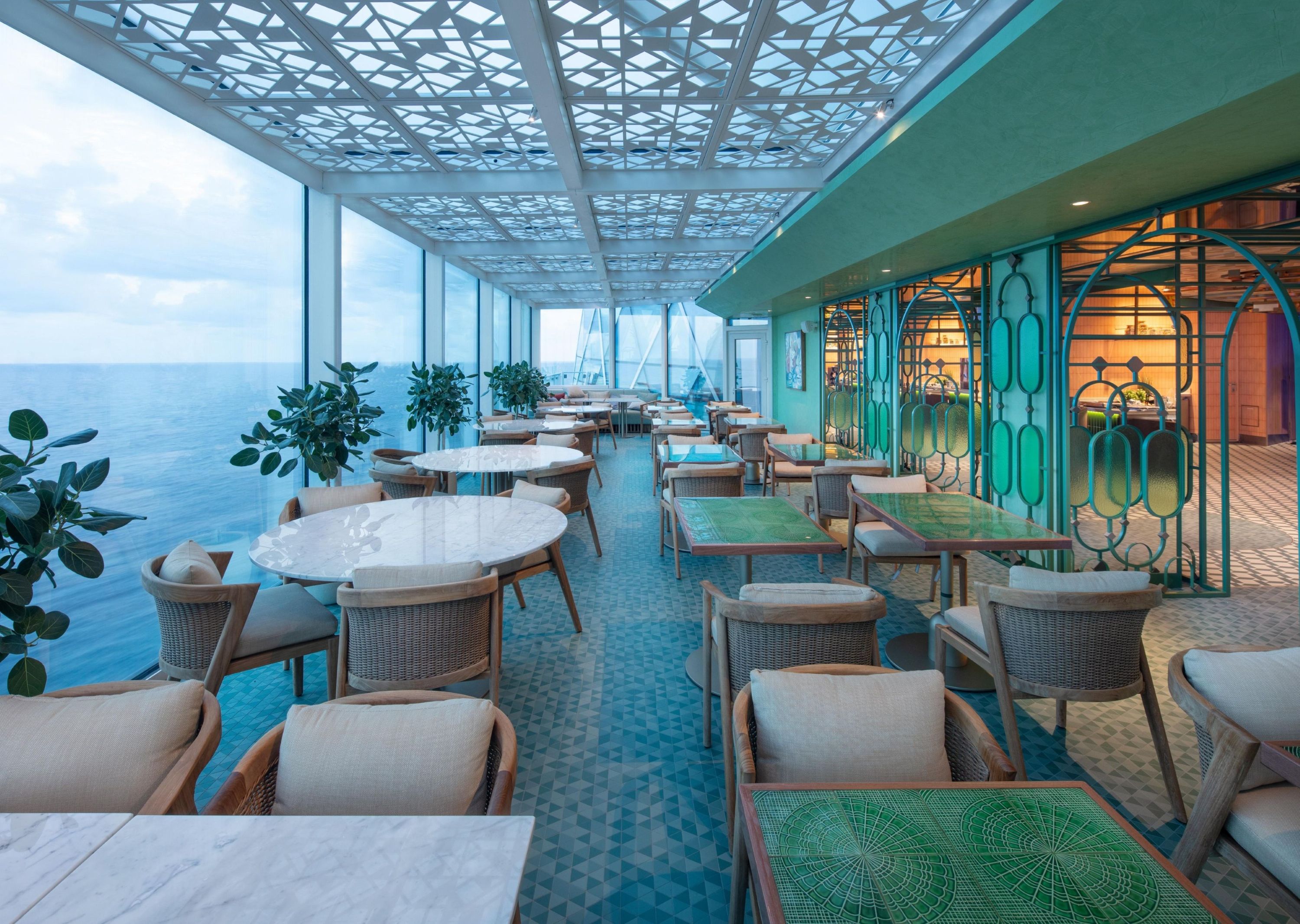 CEL_Xcel_Cafe-Terrace