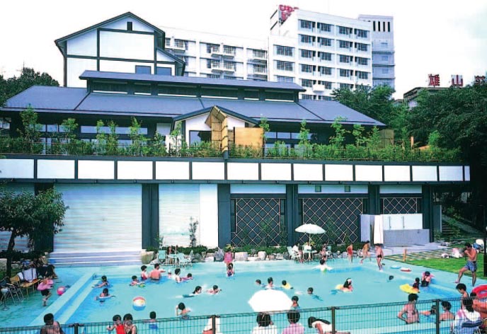 里湯昔話 雄山荘　屋外プール