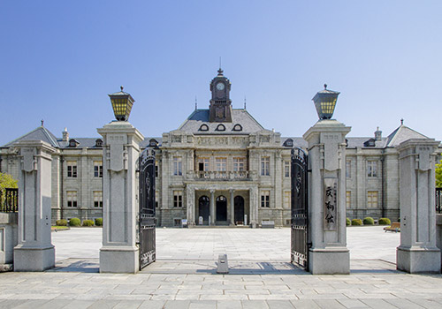 山形県郷土館「文翔館」