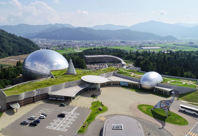 福井県立恐竜博物館 外観