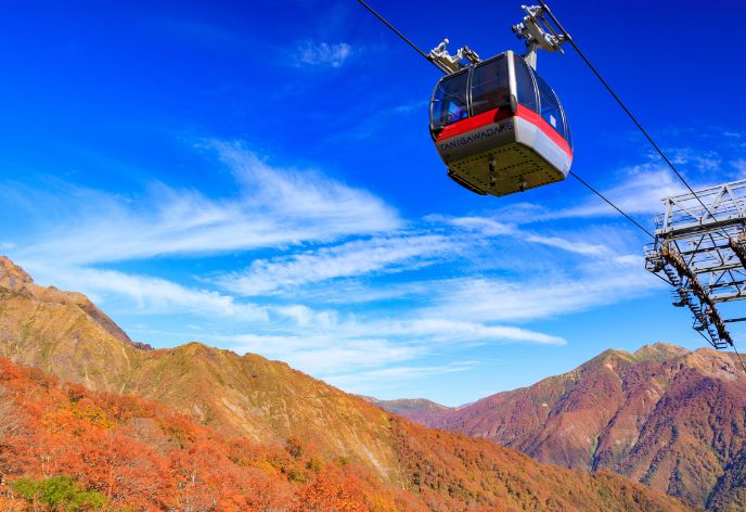 紅葉の谷川岳ロープウェイ