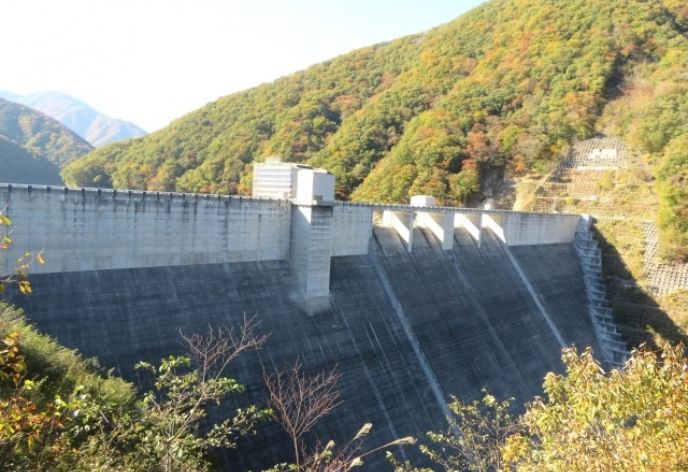 湯西川ダム