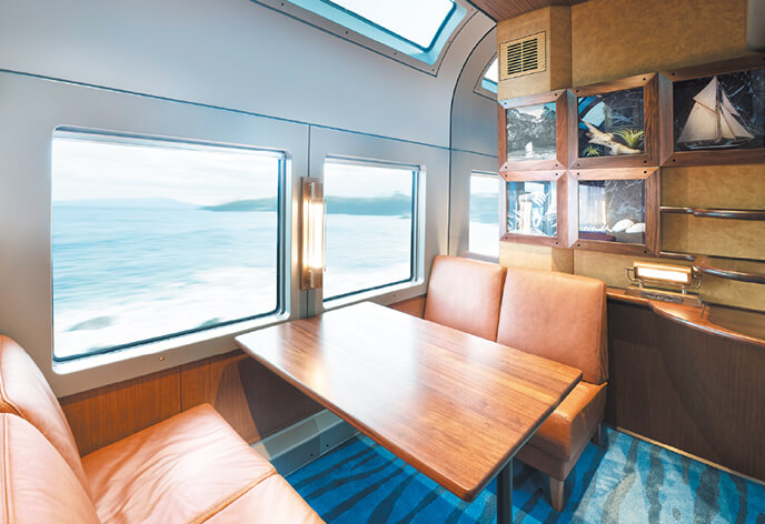 ２～３号車グリーン個室