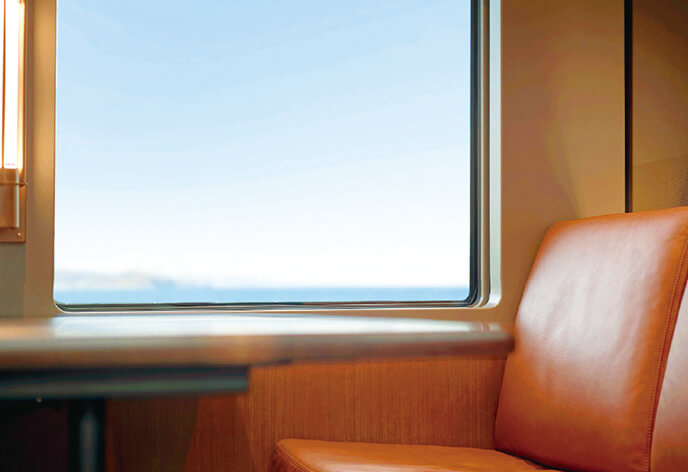 ２～３号車グリーン個室