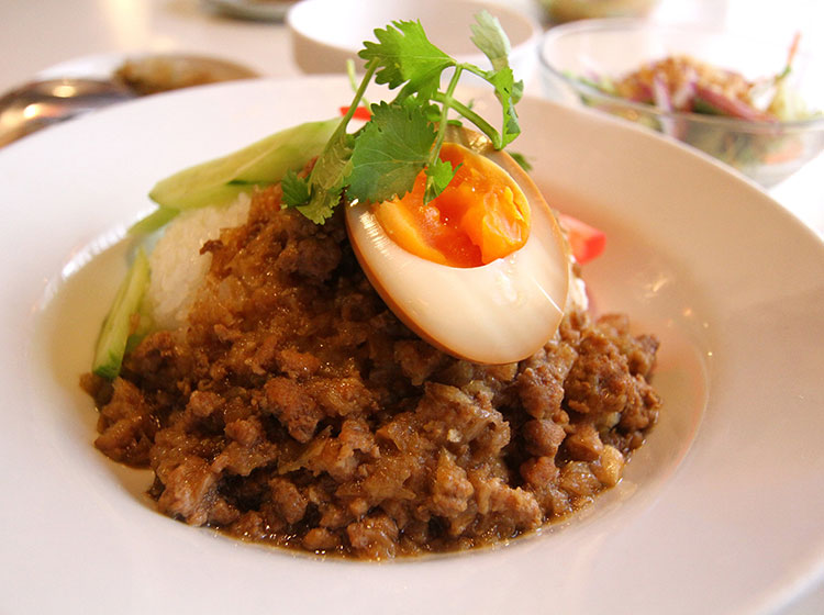 魯肉飯（ルーロウファン）