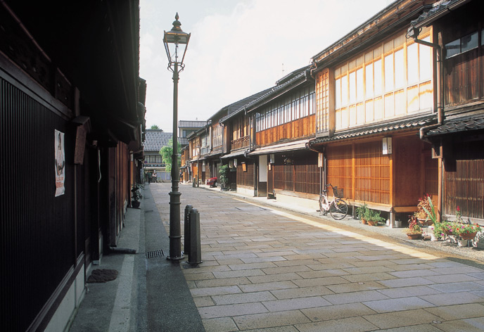 【金沢の見どころ 1】風情たっぷりな歴史散策から先進的なアート・建築を巡れる街