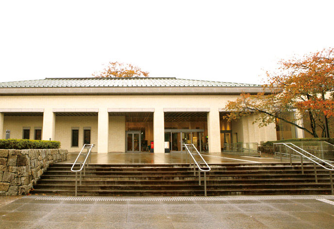 石川県立美術館