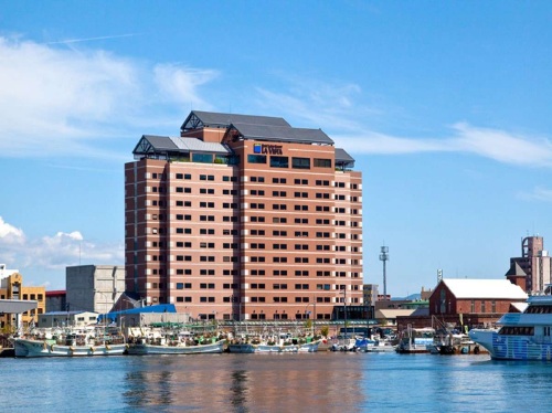 大宮発◆新幹線で行く！函館★ラビスタ函館ベイ＜禁煙　シングル◇バス無シャワーブース付　ベッド幅１４０センチ＞最上階に露天風呂サウナ付の温泉大浴場【朝食付】１～２名１室◇ＪＲきっぷ駅受取