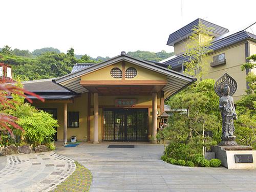 飲泉、自家源泉かけ流しの秘湯観音温泉