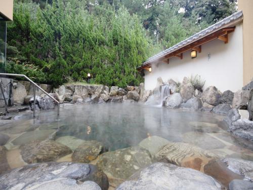 湯本観光ホテル西京