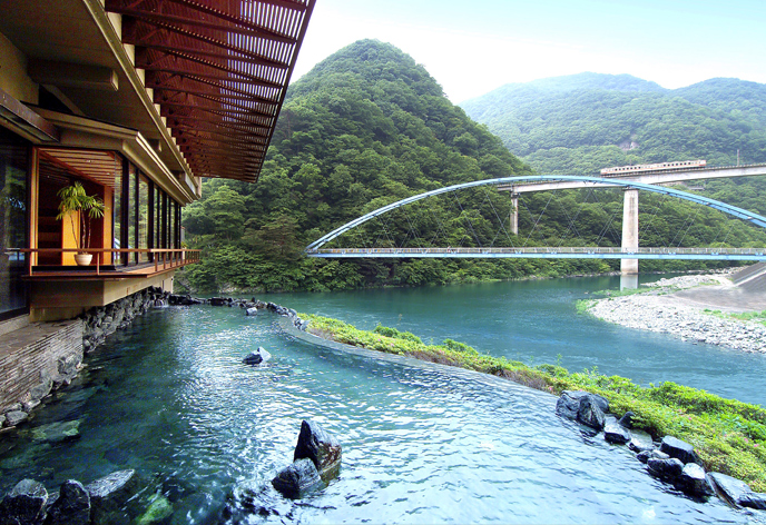 湯けむりの里 柏屋