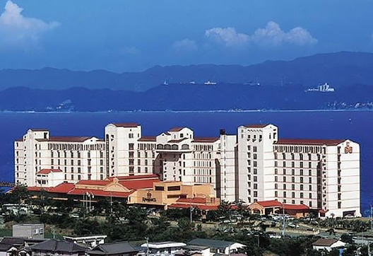 アオアヲナルトリゾート