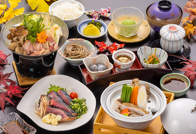 土佐御苑　土佐会席（夕食の一例）