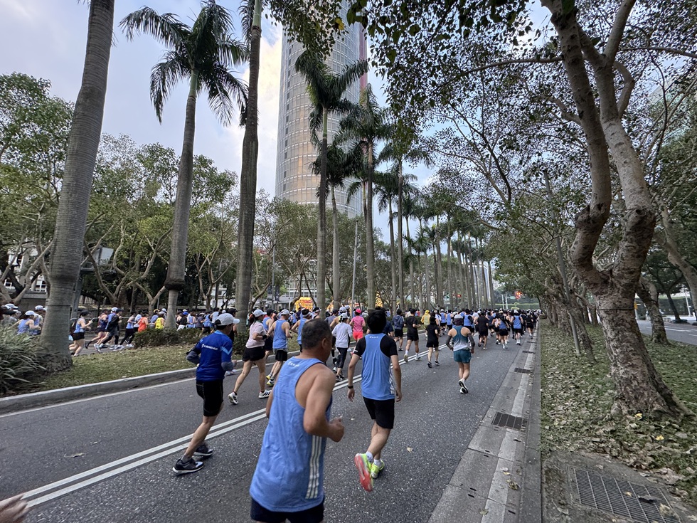 台北マラソン　仁愛路