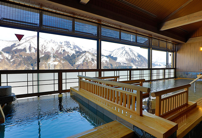 湯けむりの宿　雪の花